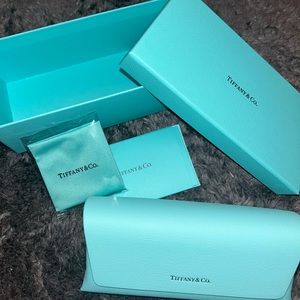 TIFFANY & CO SUNGLASSES CASE